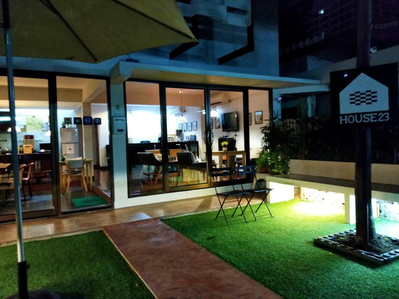 House 23 Guesthouse Bangkok Exterior photo